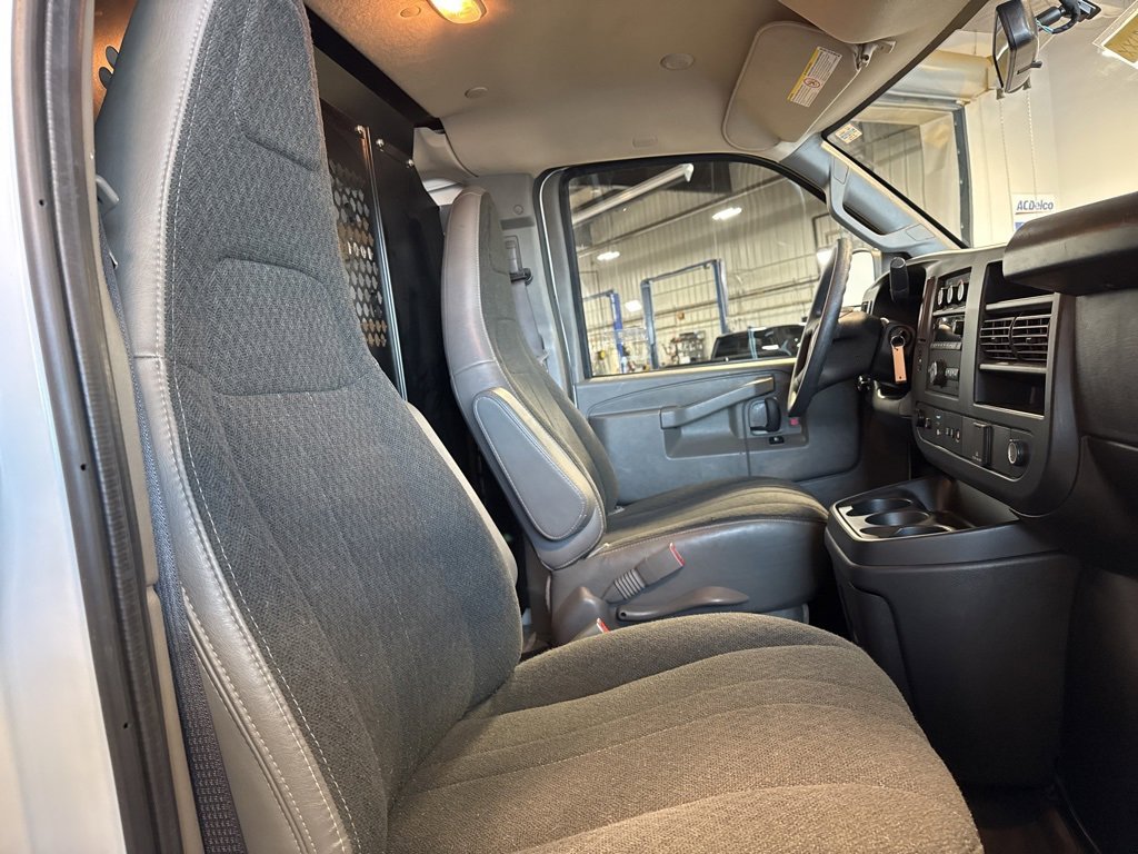 Used 2023 GMC Savana 2500 w/ Driver Convenience Package image 23