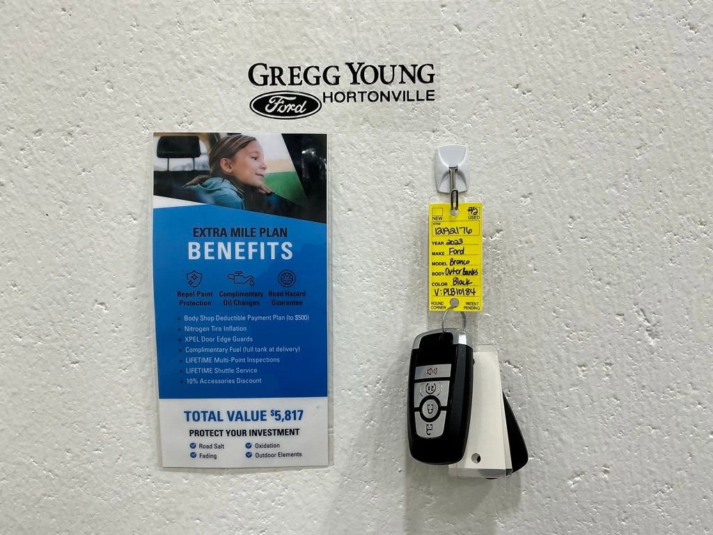 Used 2023 Ford Bronco Outer Banks image 33