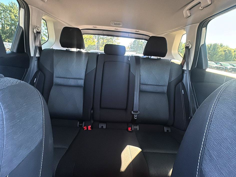 Certified 2025 Nissan Rogue SV AWD/4WD image 35
