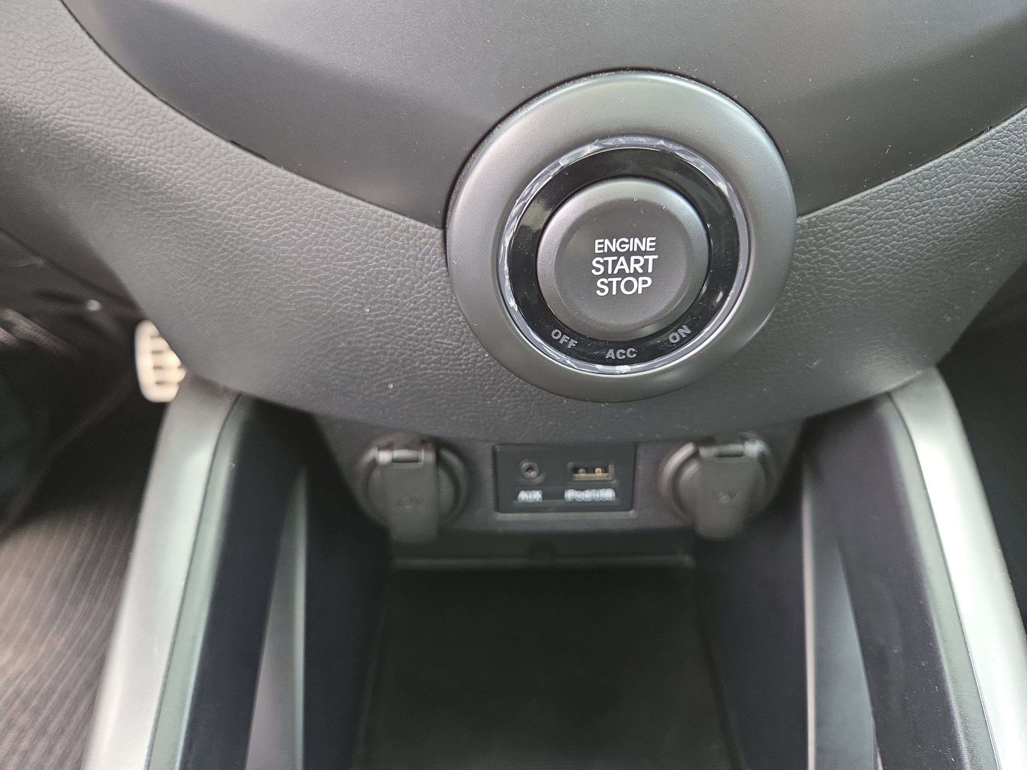 Used 2014 Hyundai Veloster Turbo w/ Turbo Technology Package 04 image 24