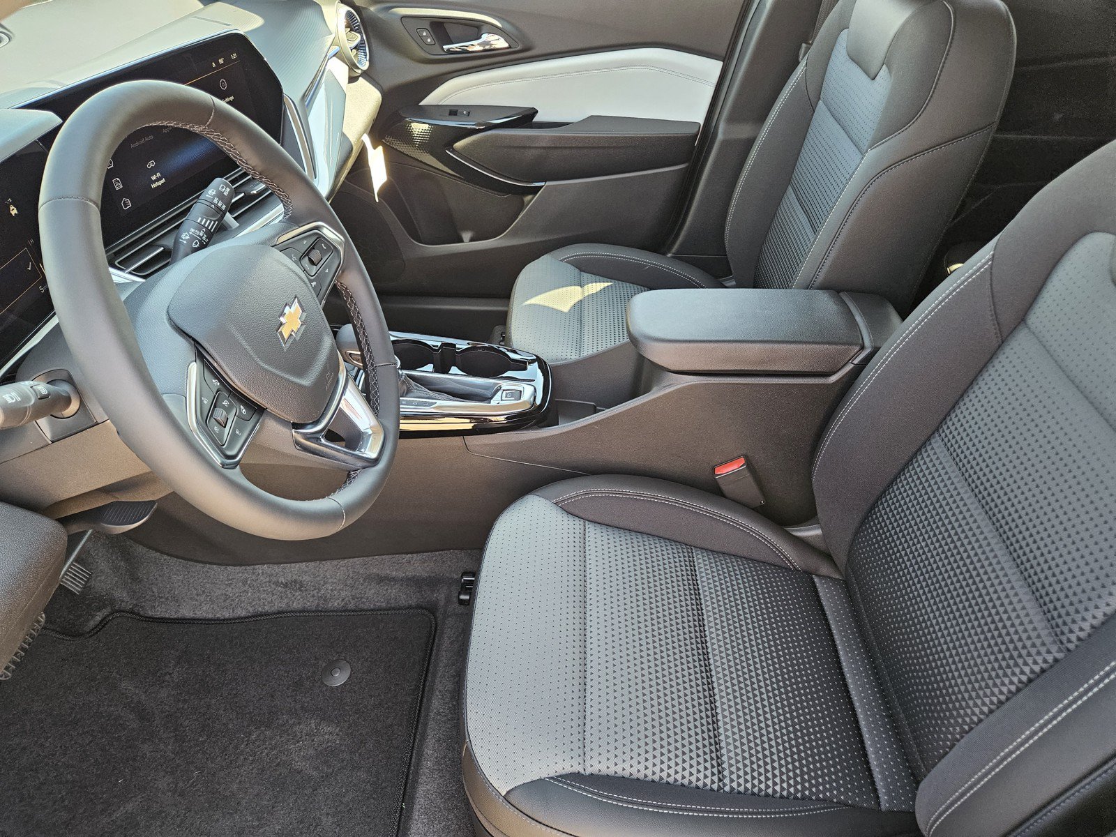 New 2026 Chevrolet Trax LT w/ Driver Confidence Package FWD image 9