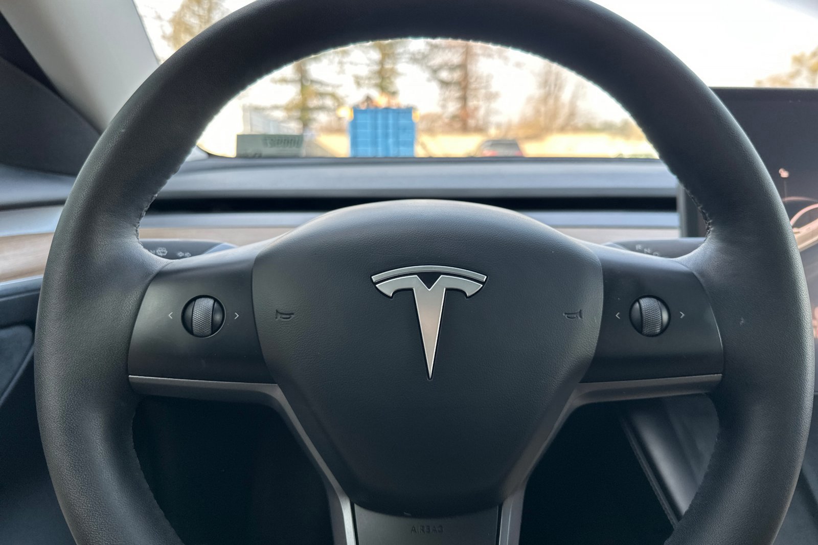Used 2023 Tesla Model 3 Standard Range image 22