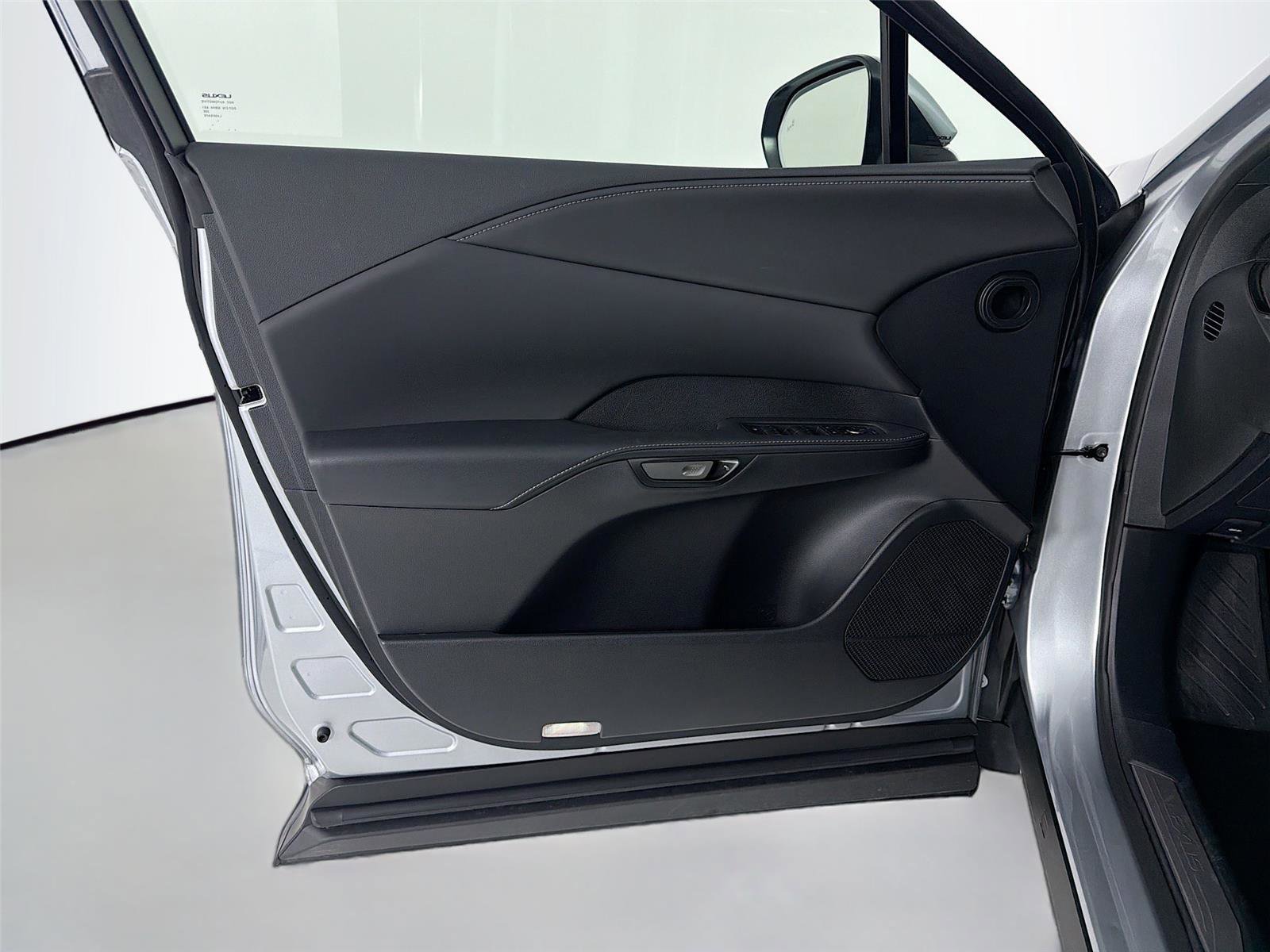 Used 2024 Lexus RX 350 Premium w/ Cold Area Package image 6