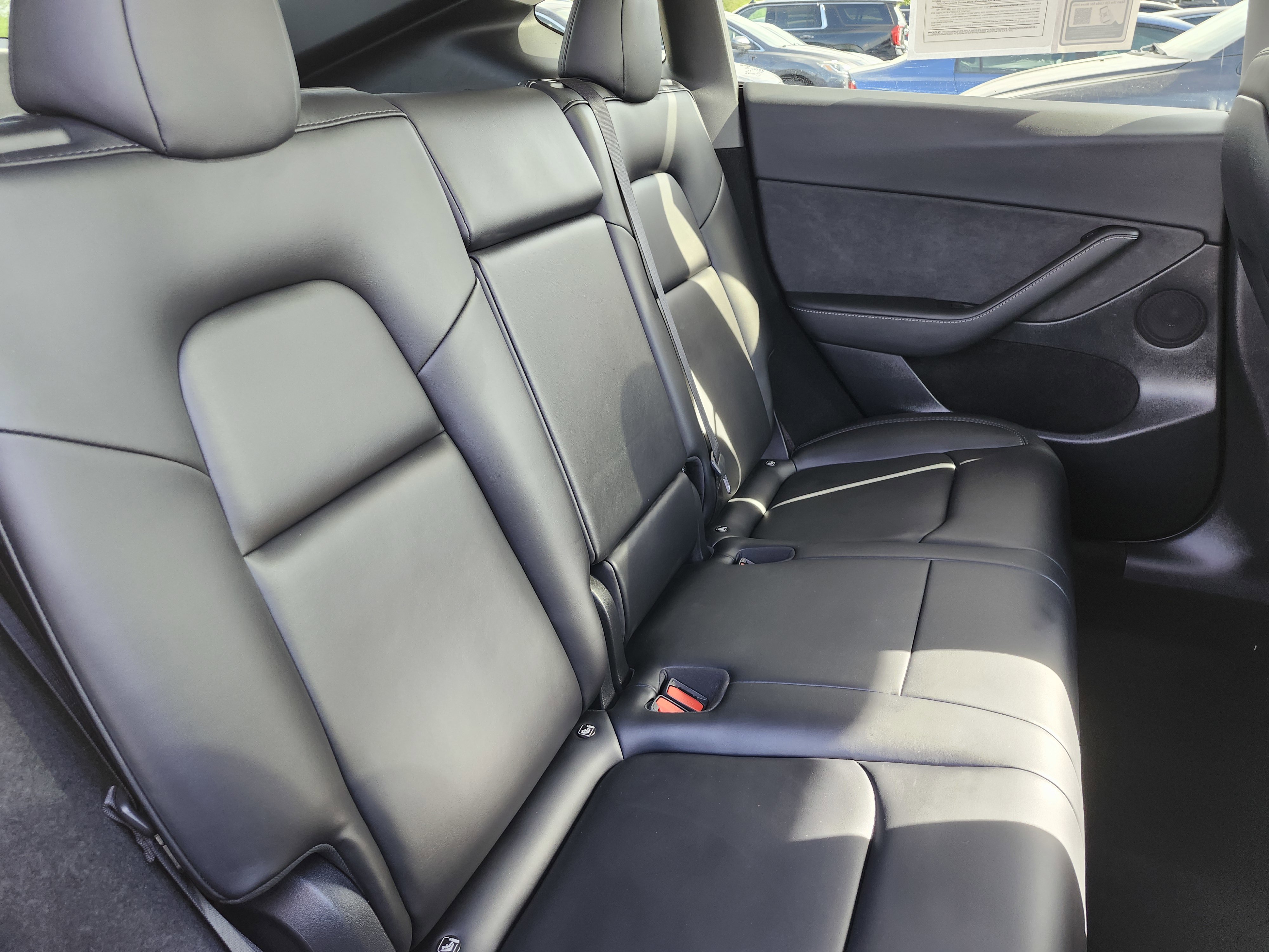Used 2024 Tesla Model Y Long Range AWD/4WD image 19