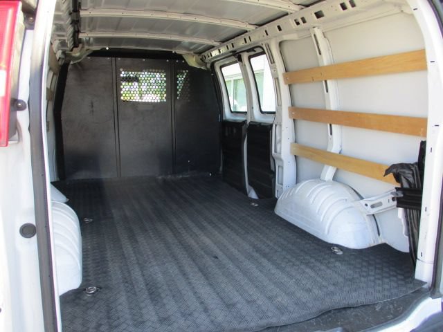 Used 2024 Chevrolet Express 2500 w/ Driver Convenience Package RWD image 7