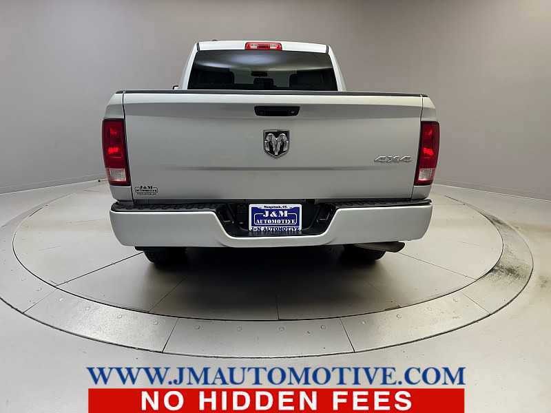 Used 2018 RAM 1500 Express w/ Express Value Package AWD/4WD image 4