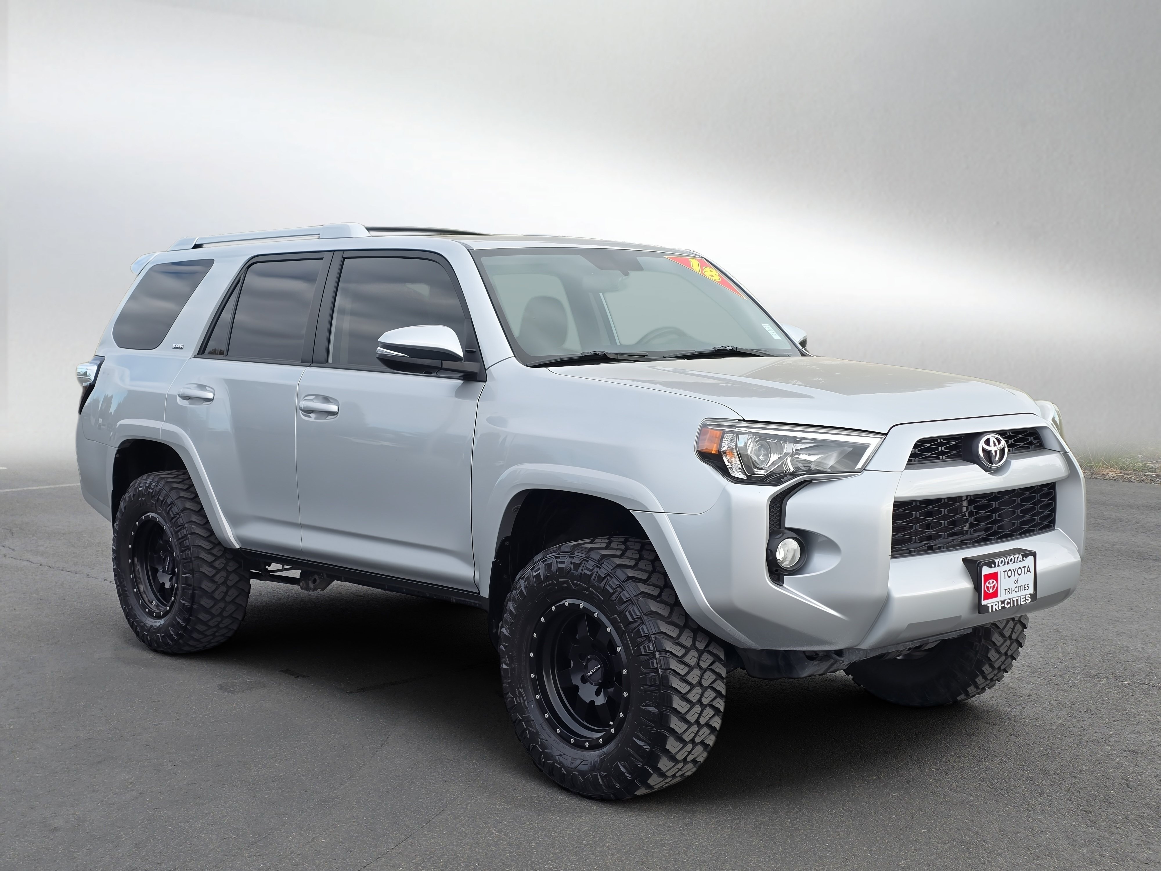 Used 2018 Toyota 4Runner SR5 Premium AWD/4WD image 7