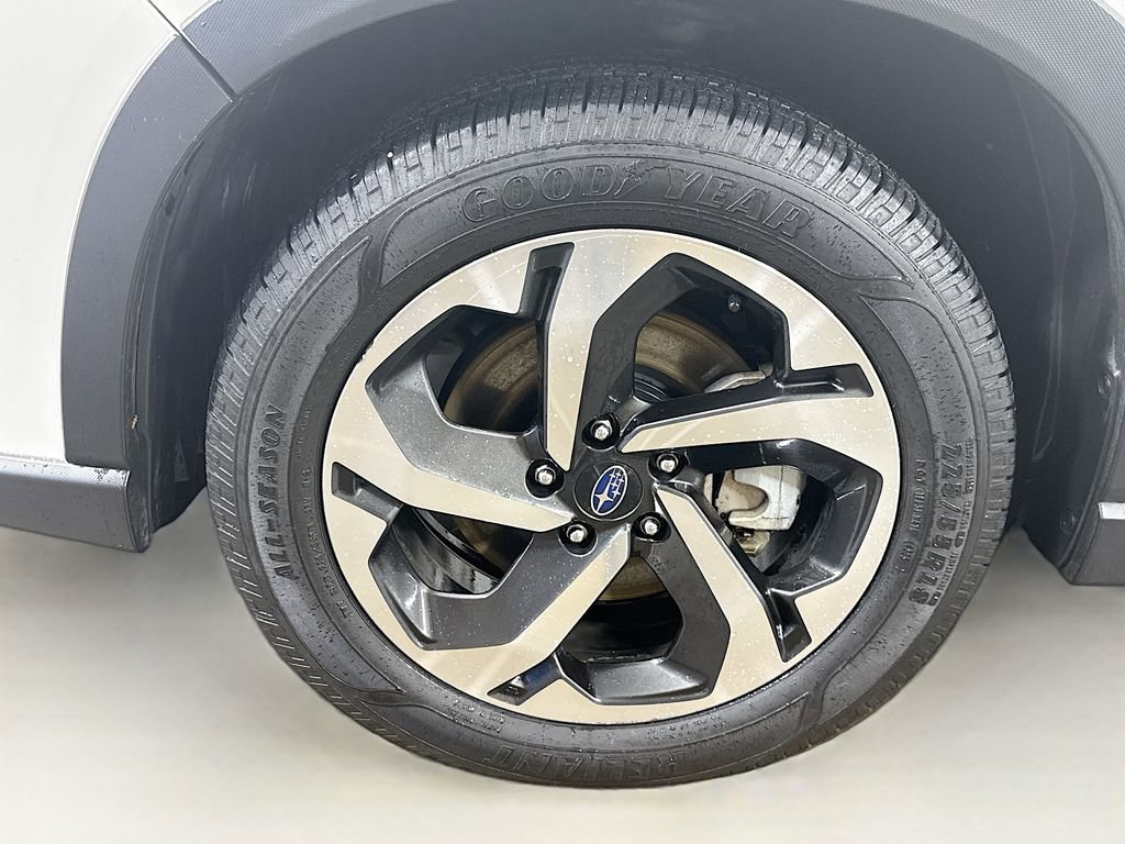 Used 2023 Subaru Forester Touring AWD/4WD image 41