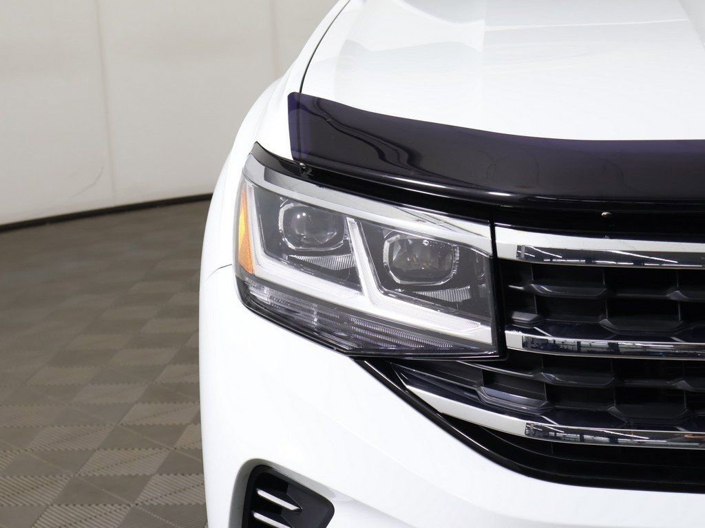 Used 2022 Volkswagen Atlas Cross Sport SE image 12