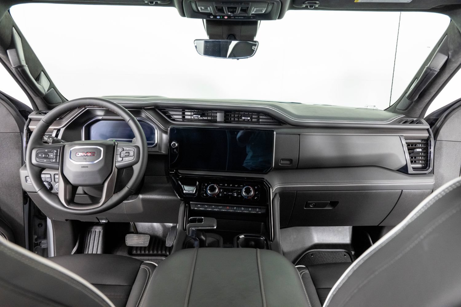 Used 2025 GMC Sierra 1500 AT4X AWD/4WD image 34