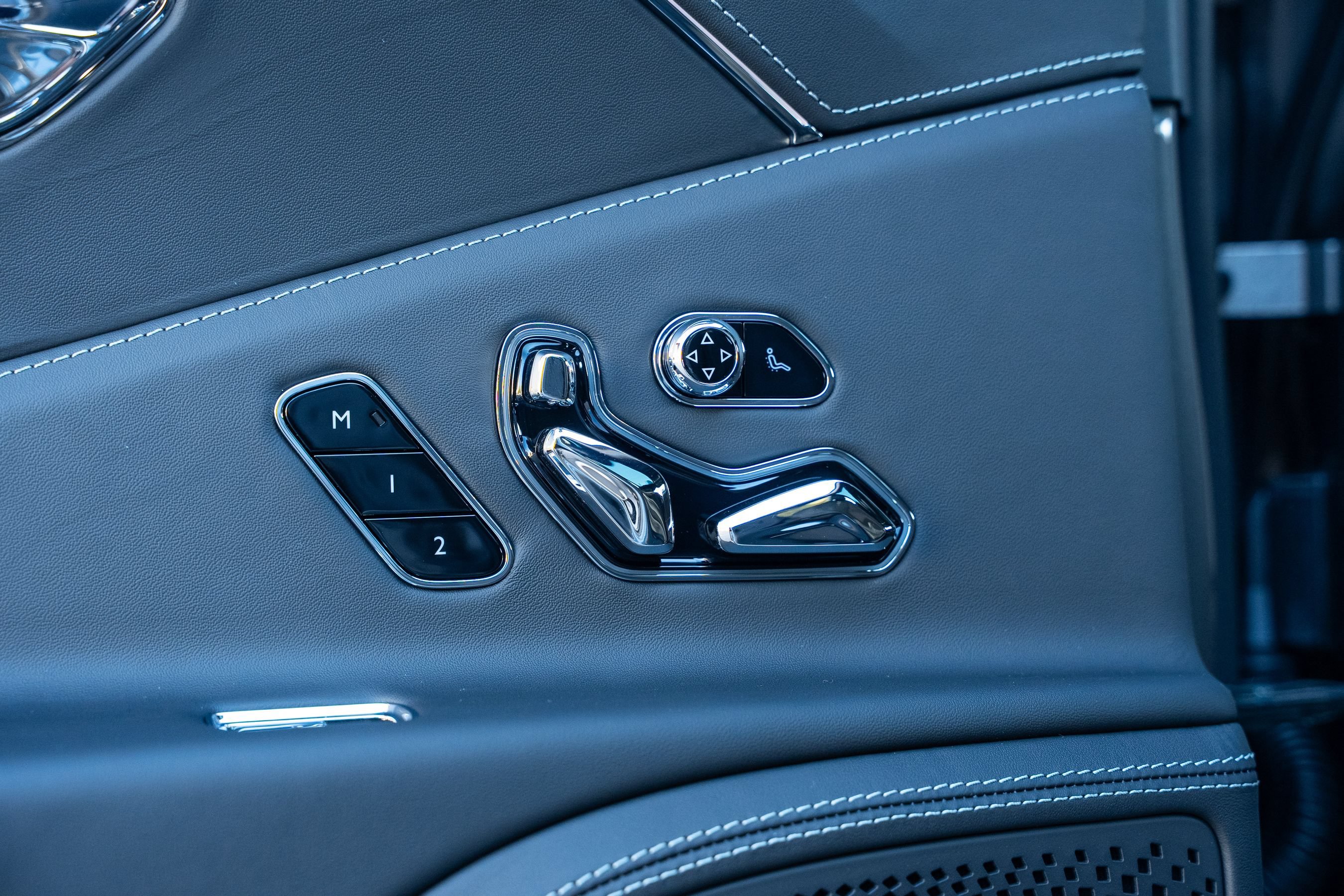 Certified 2025 Bentley Flying Spur Plug-In Hybrid AWD/4WD image 41