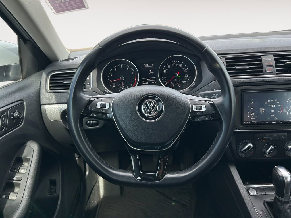 Used 2017 Volkswagen Jetta SE FWD image 12