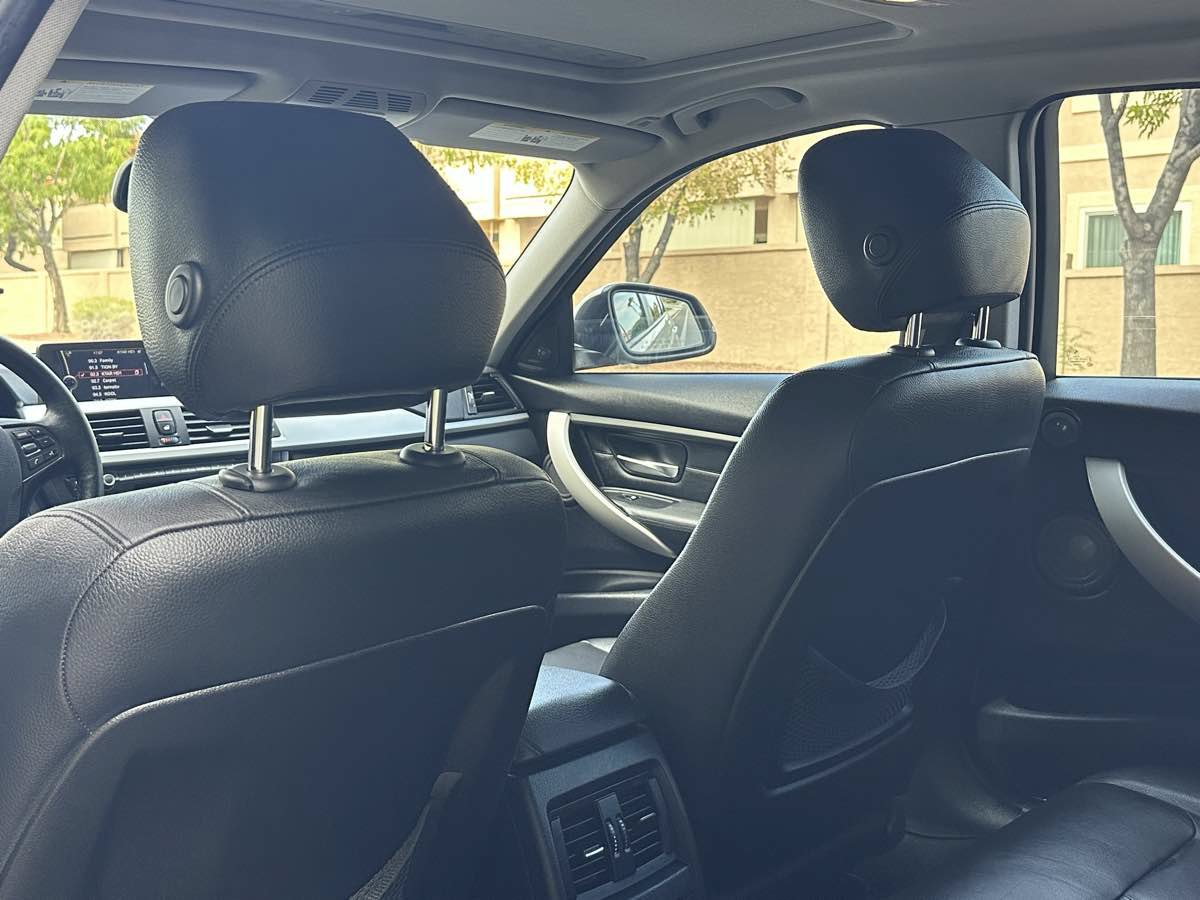 Used 2013 BMW 328i Sedan RWD image 21