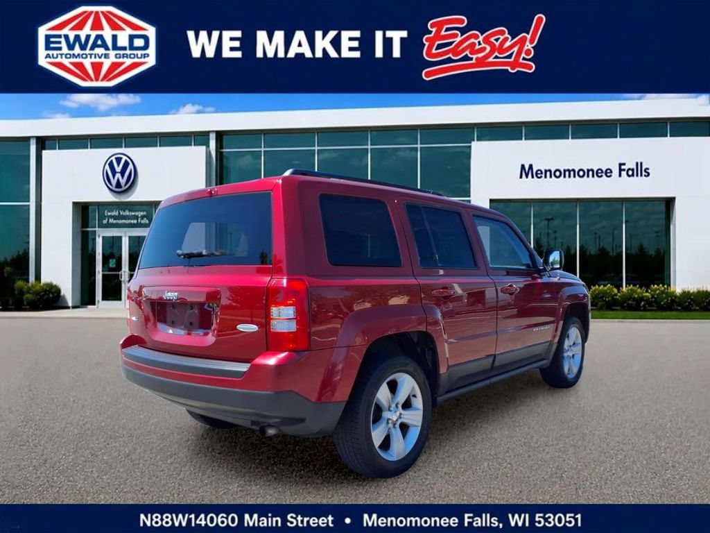 Used 2015 Jeep Patriot Latitude AWD/4WD image 7