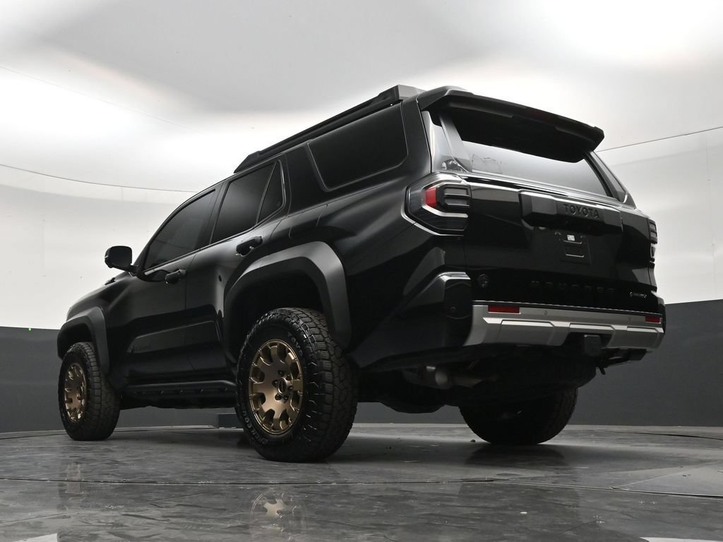 Used 2025 Toyota 4Runner Trailhunter AWD/4WD image 21