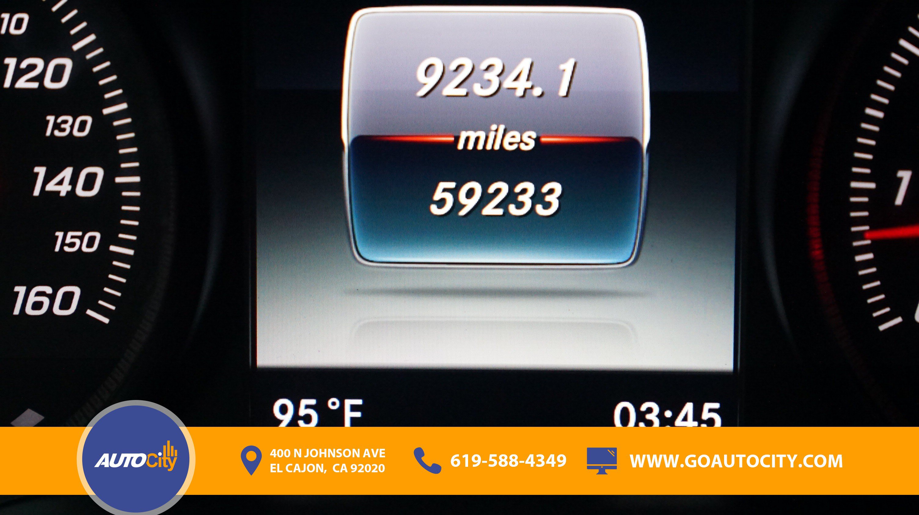 Used 2019 Mercedes-Benz GLC 300 4MATIC image 3