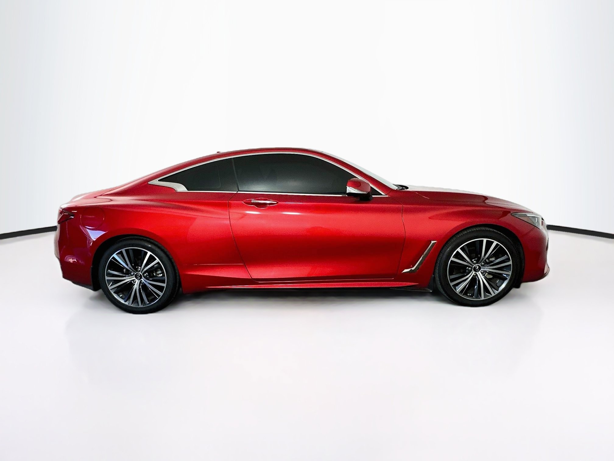 Used 2021 INFINITI Q60 3.0t Luxe w/ Cargo Package AWD/4WD image 10