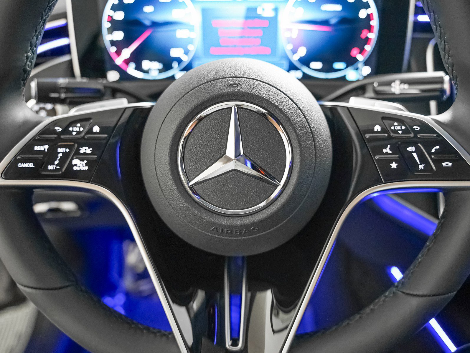 New 2026 Mercedes-Benz E 450 4MATIC Sedan image 15