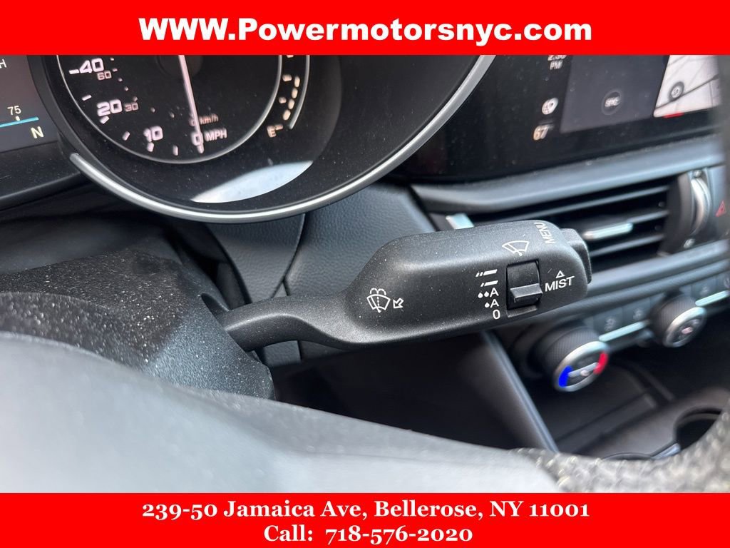 Used 2022 Alfa Romeo Giulia Ti image 43