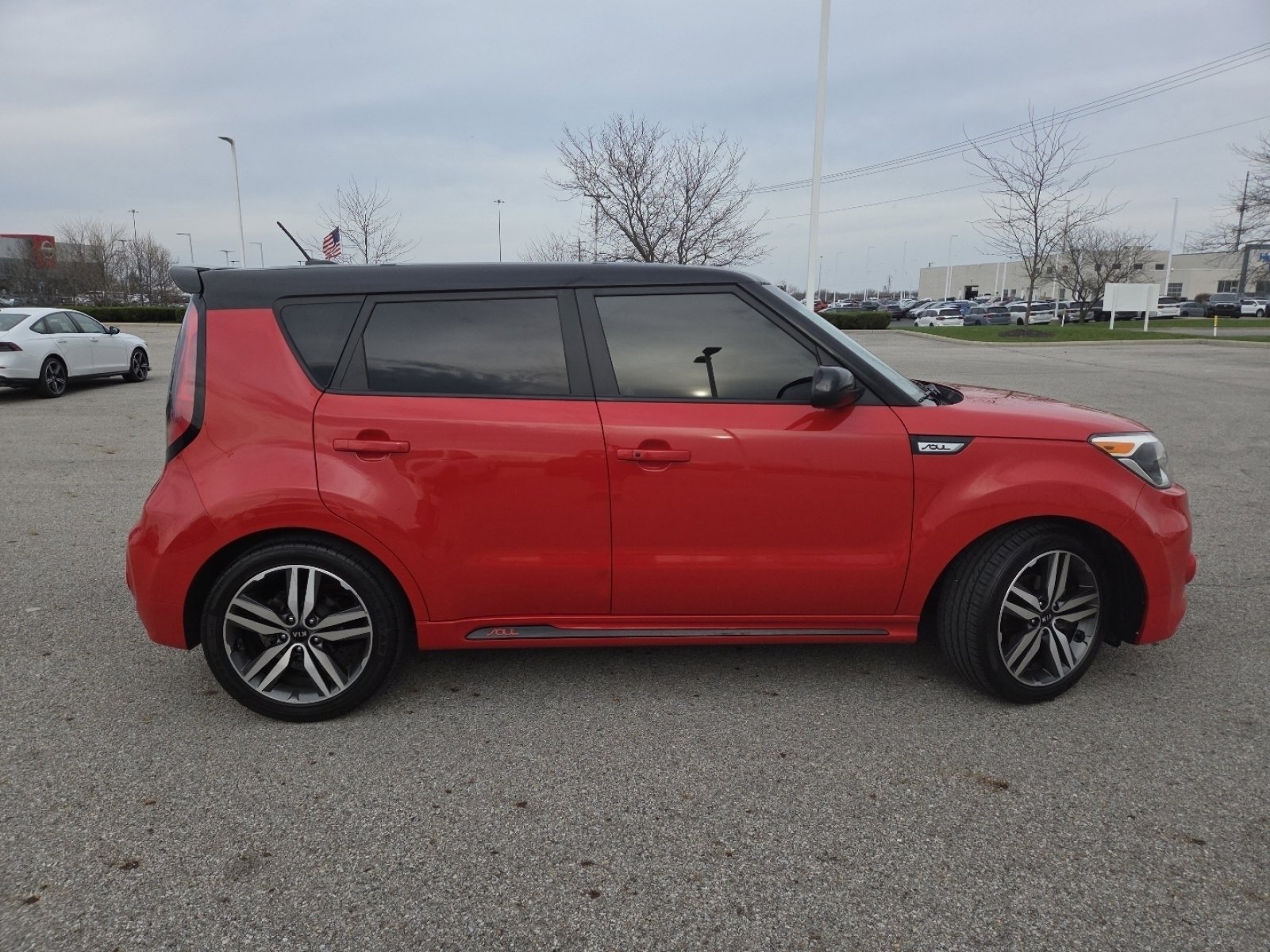Used 2019 Kia Soul + FWD image 16