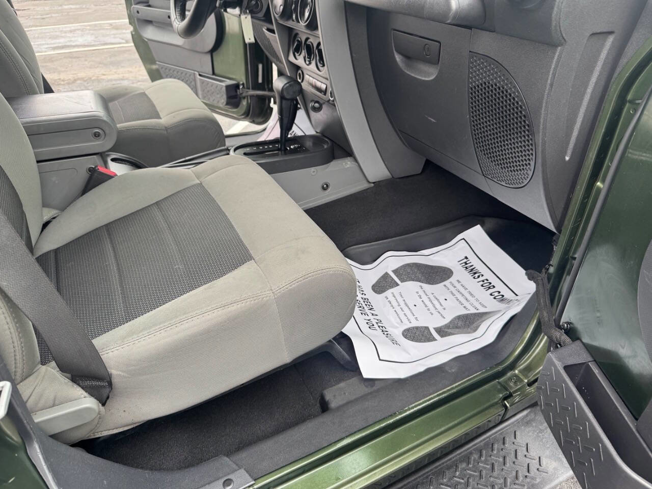 Used 2008 Jeep Wrangler Unlimited X image 16