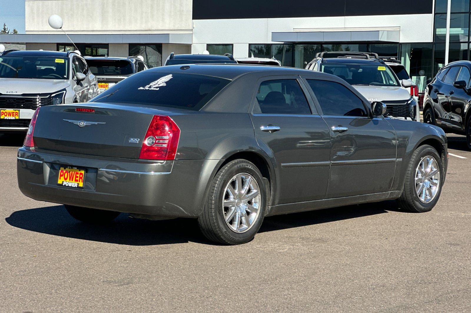 Used 2010 Chrysler 300 Touring image 4