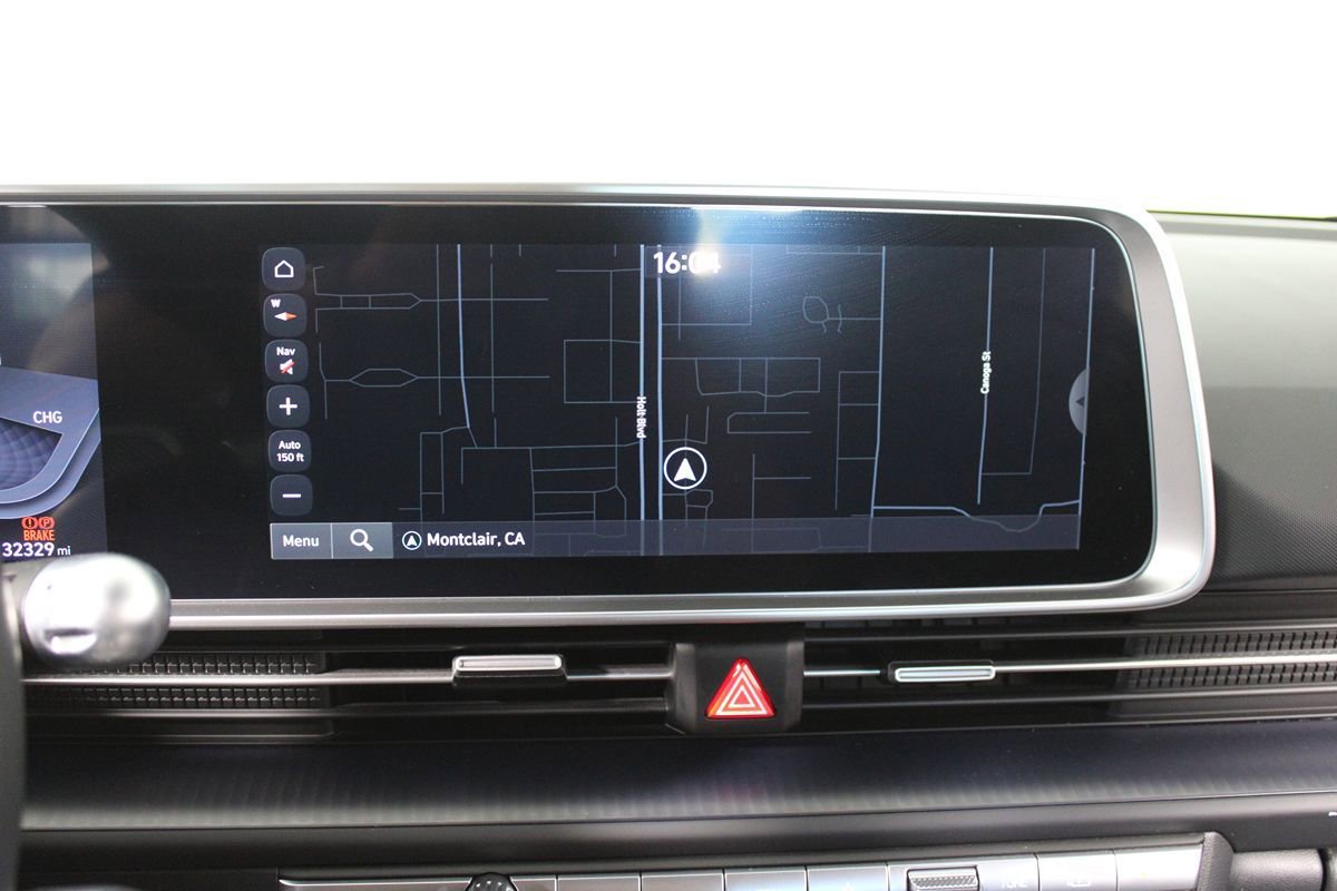 Used 2024 Hyundai Ioniq 6 SE RWD image 17