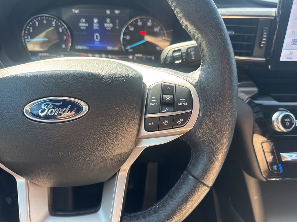 Used 2022 Ford Explorer Limited w/ Equipment Group 301A image 17