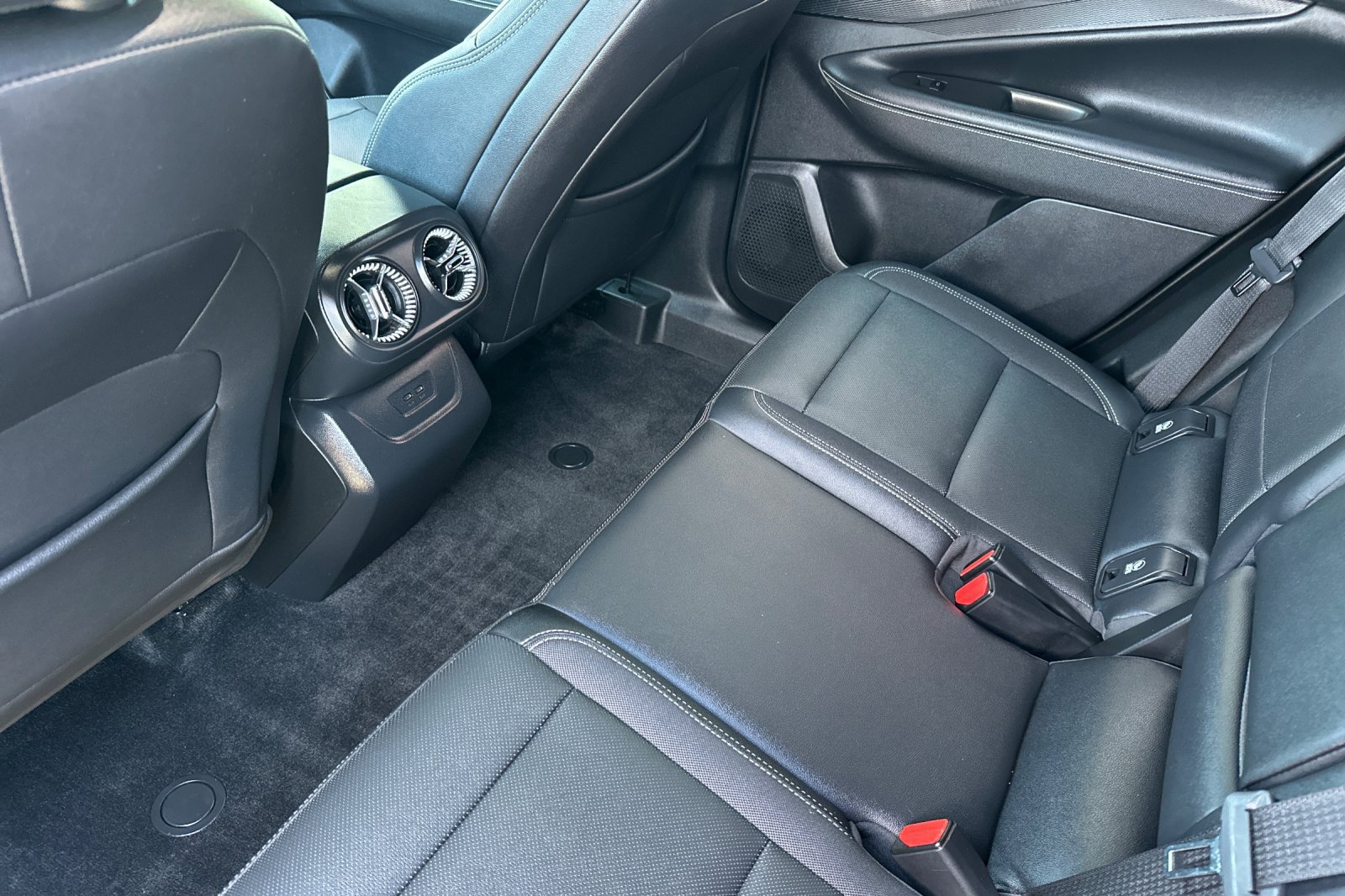 Used 2024 Chevrolet Blazer EV LT AWD/4WD image 14
