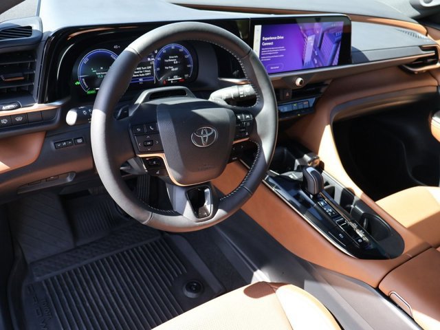 Certified 2025 Toyota Crown Signia w/ Advanced Technology Package AWD/4WD image 11