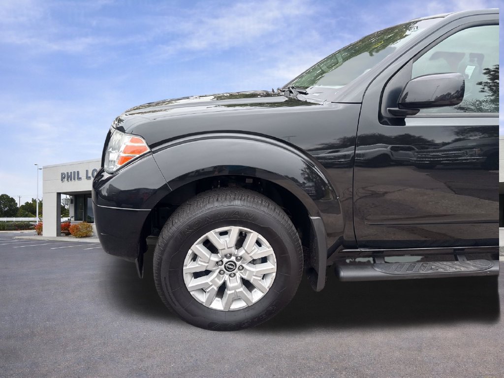 Used 2018 Nissan Frontier SV w/ Value Truck Package AWD/4WD image 34