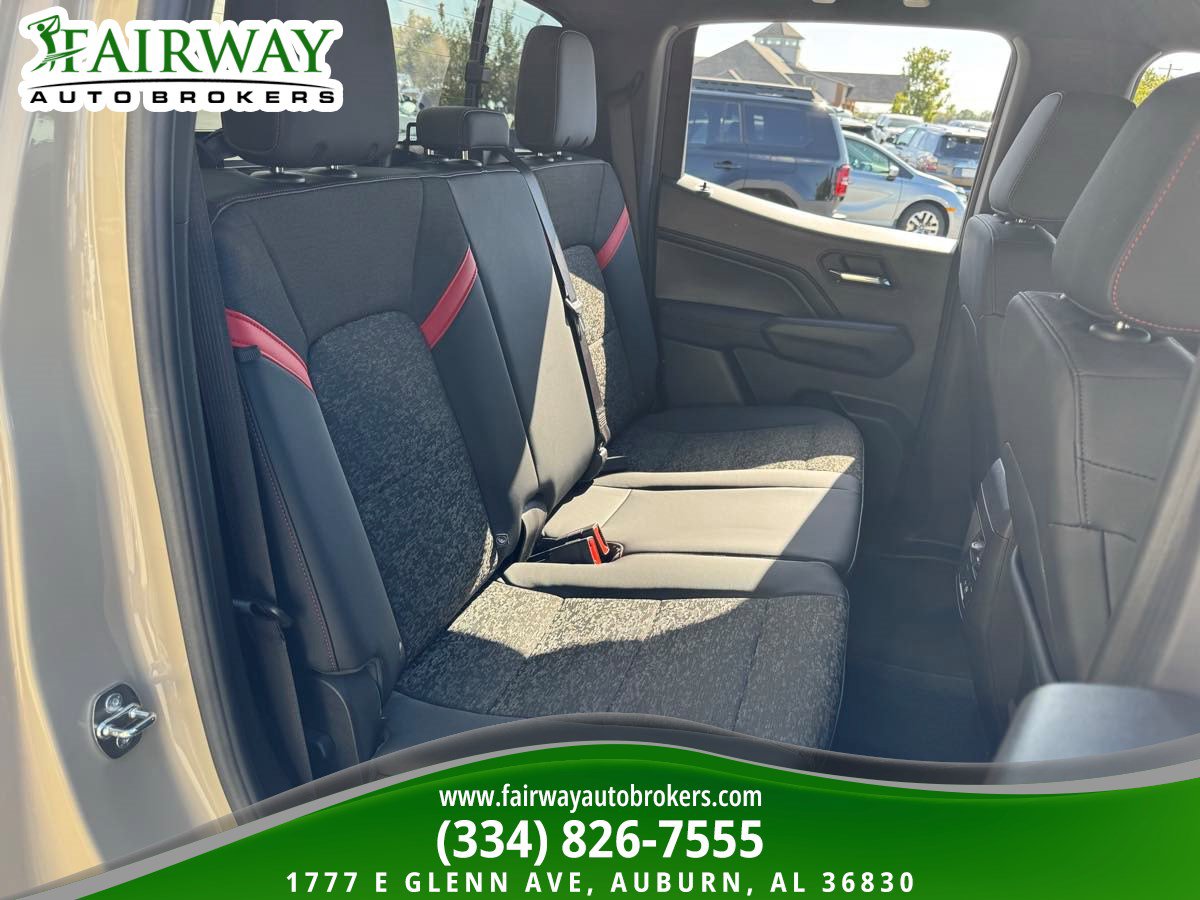 Used 2023 Chevrolet Colorado Z71 AWD/4WD image 13