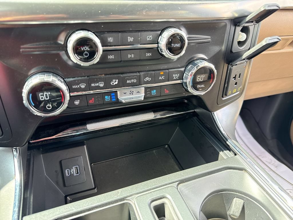 Used 2021 Ford F150 Lariat w/ Equipment Group 502A High AWD/4WD image 19