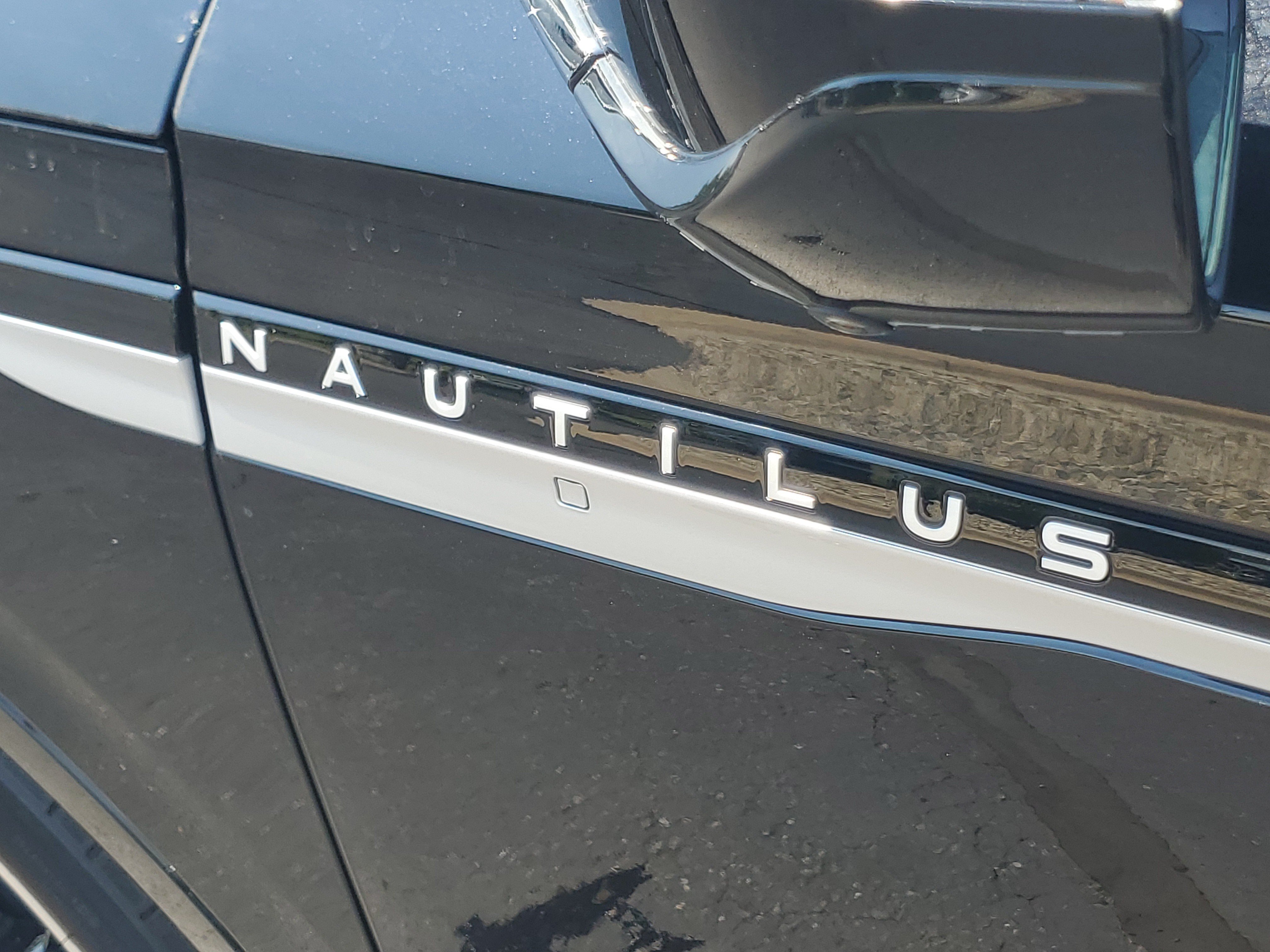 New 2026 Lincoln Nautilus Reserve AWD/4WD image 7