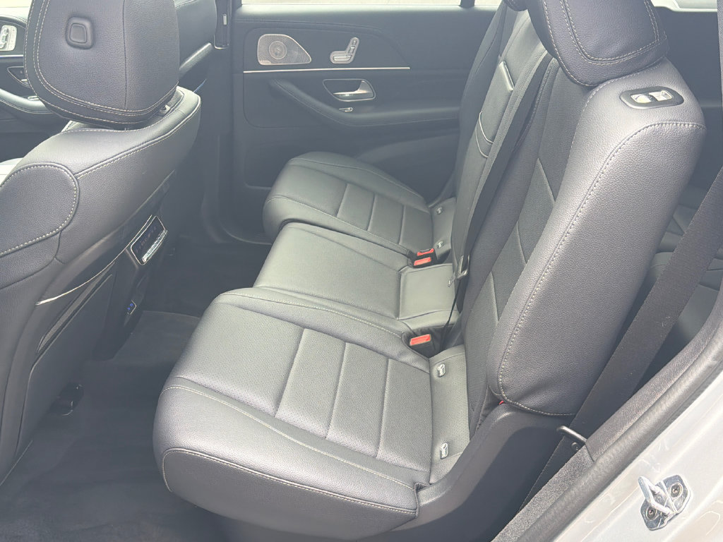 Used 2026 Mercedes-Benz GLS 450 4MATIC image 21