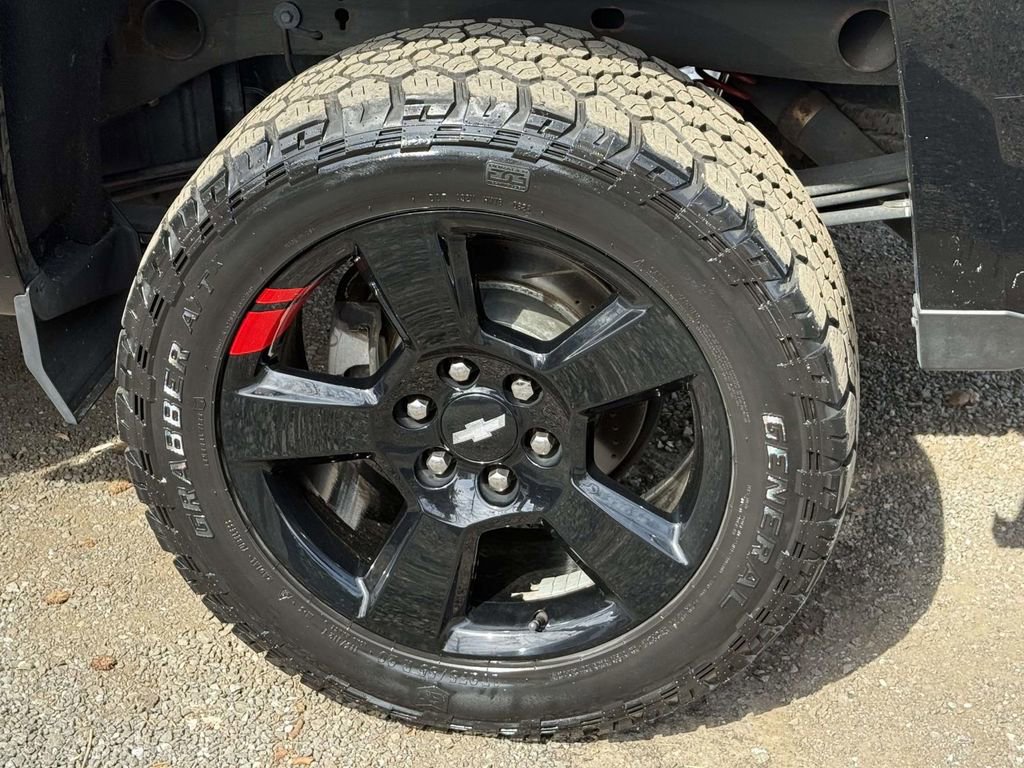 Used 2017 Chevrolet Silverado 1500 LTZ Z71 w/ Redline Edition image 12