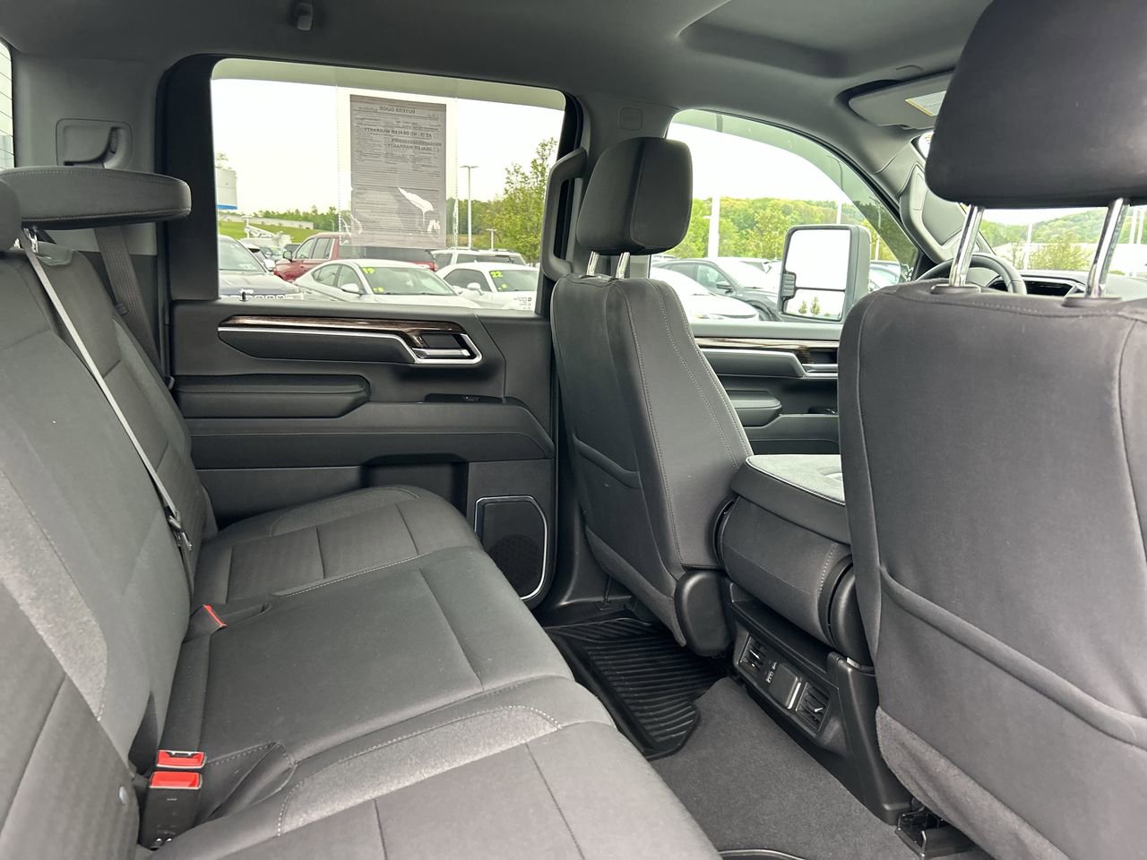 Used 2025 GMC Sierra 2500 SLE w/ SLE Convenience Package AWD/4WD image 19