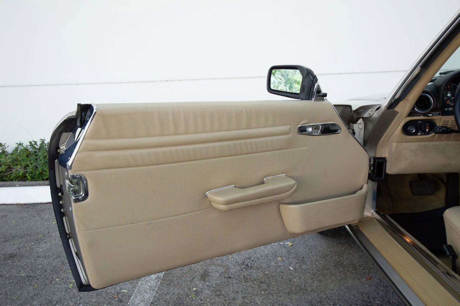 Used 1989 Mercedes-Benz 560 SL image 21