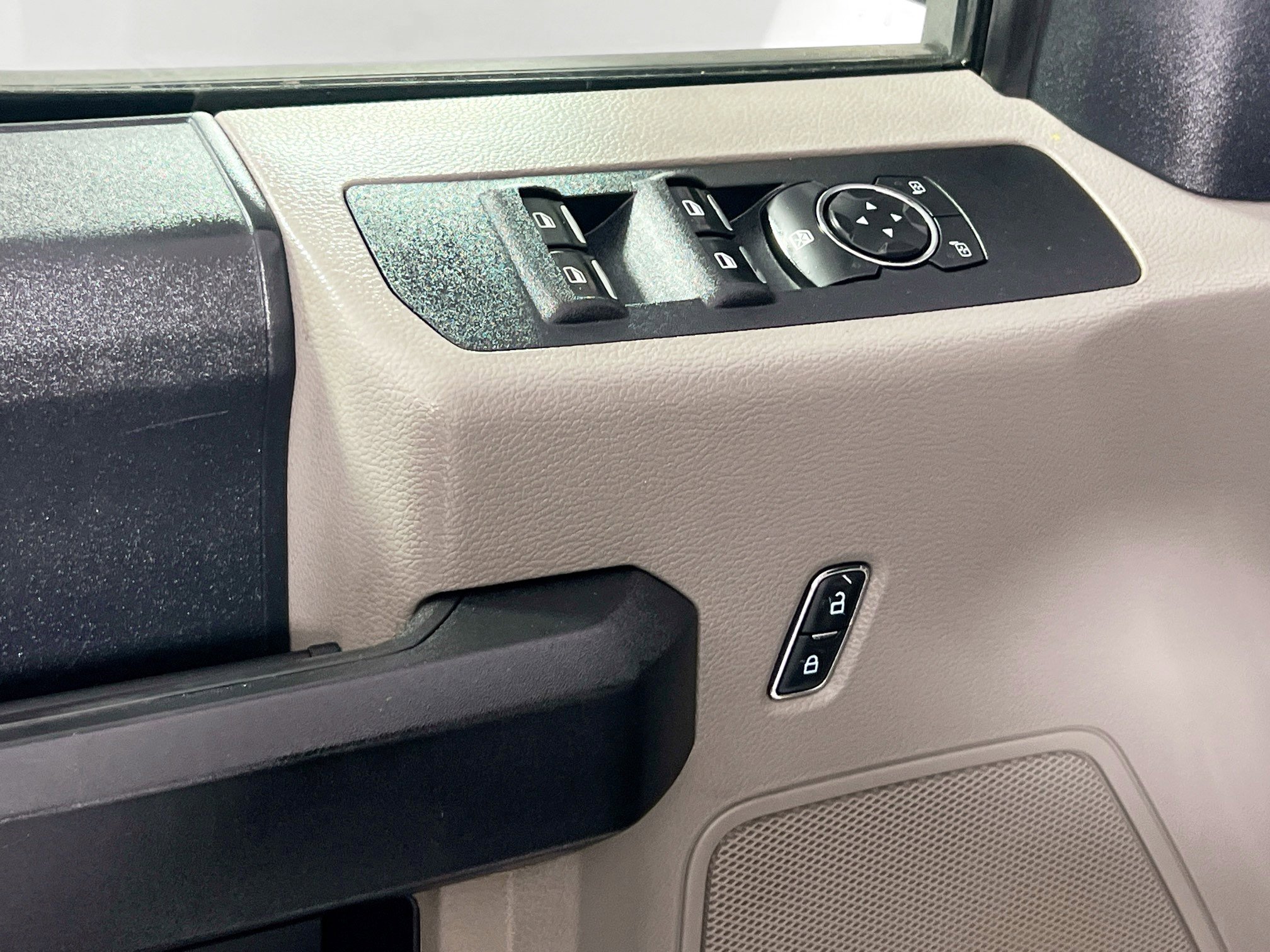 Used 2019 Ford F350 XL w/ STX Appearance Package image 16