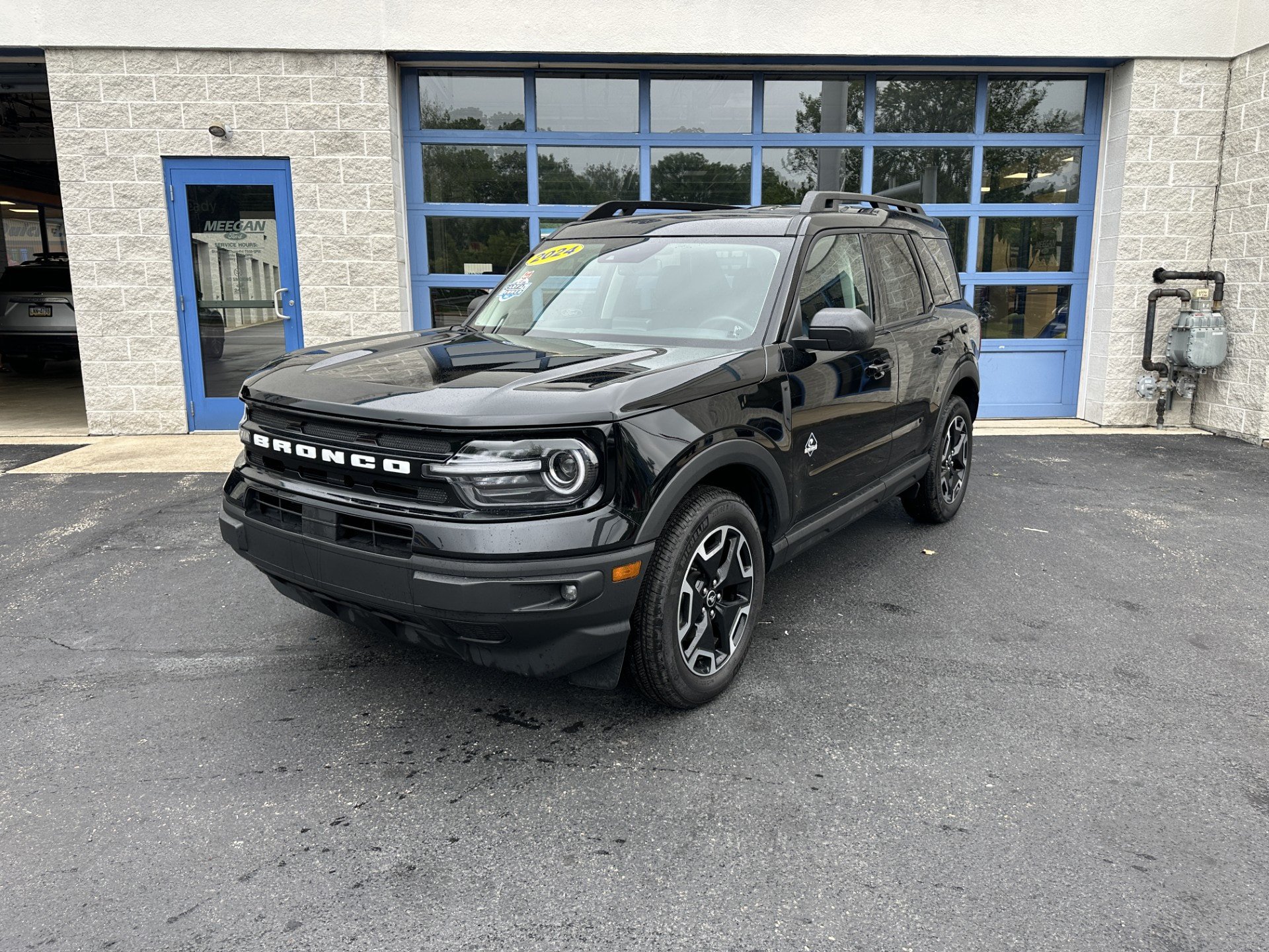 Used 2024 Ford Bronco Sport Outer Banks AWD/4WD image 3