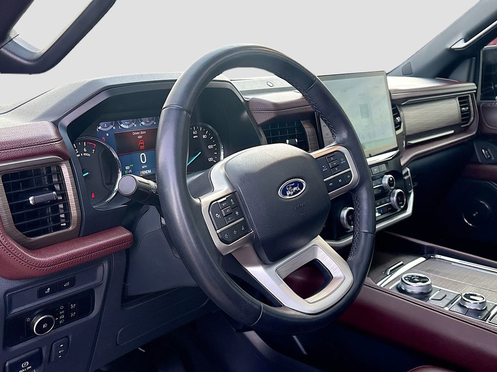 Used 2023 Ford Expedition Limited image 9