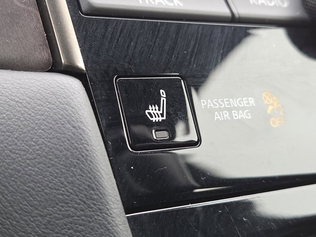 Used 2017 INFINITI Q50 Sport image 12