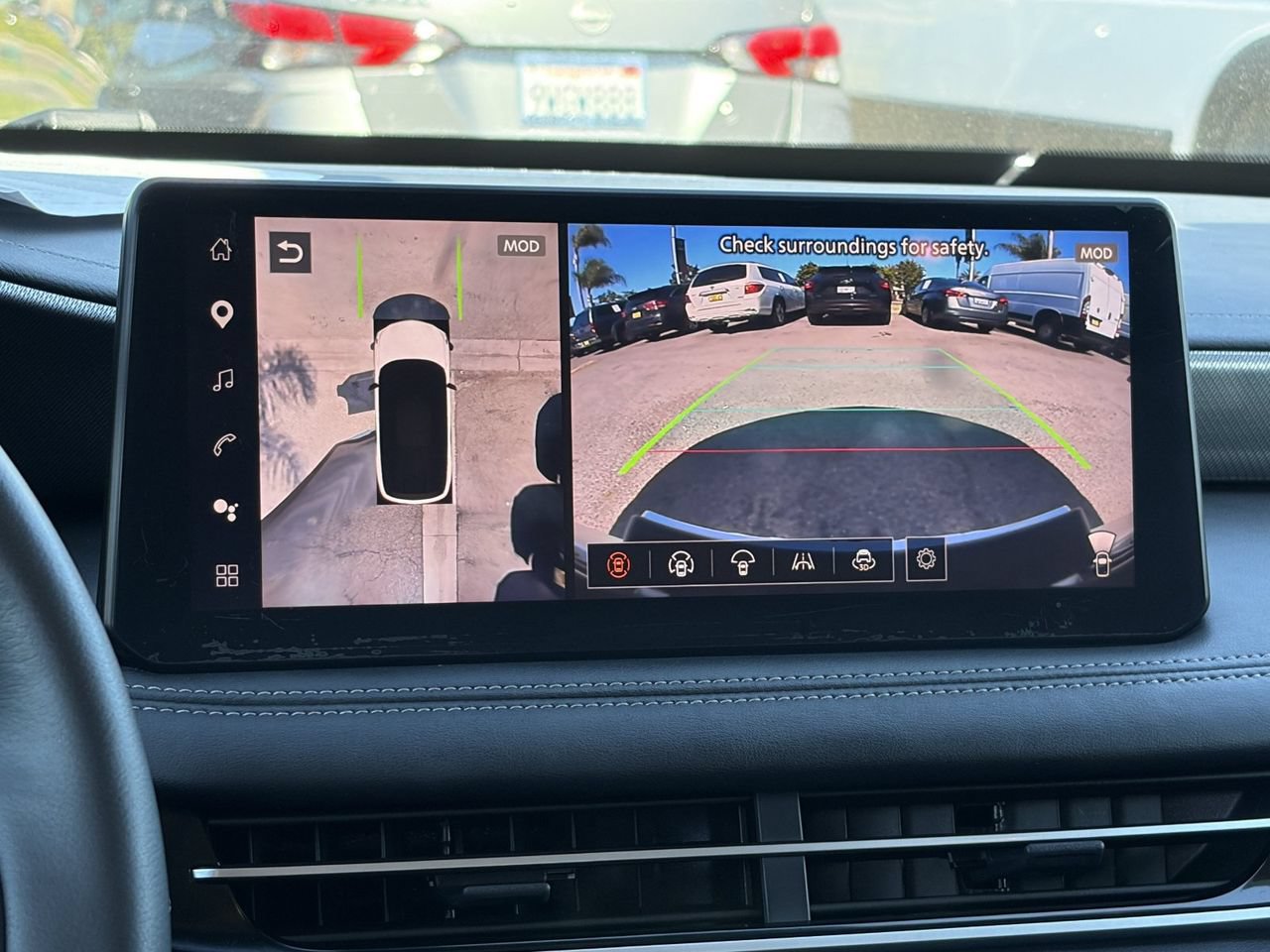 Certified 2026 INFINITI QX60 Luxe w/ Cargo Package FWD image 30