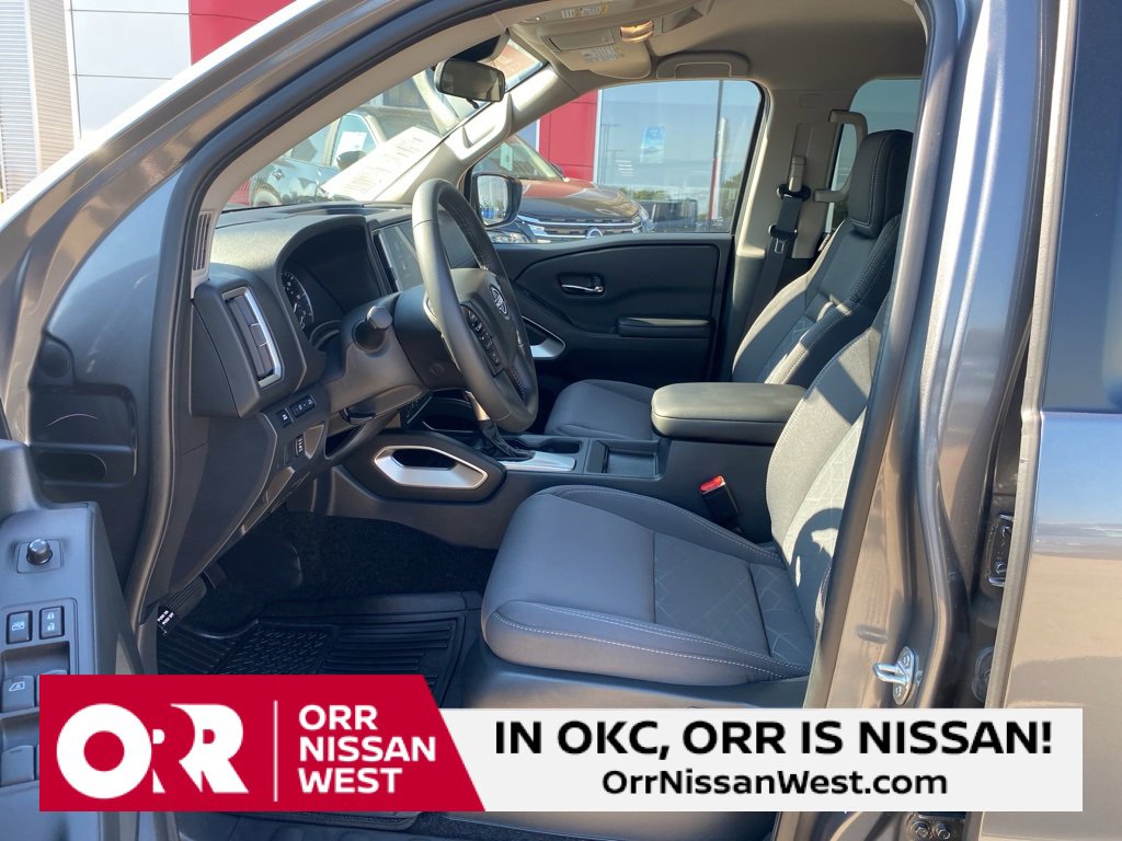 Used 2025 Nissan Frontier SV w/ SV Convenience Package image 15
