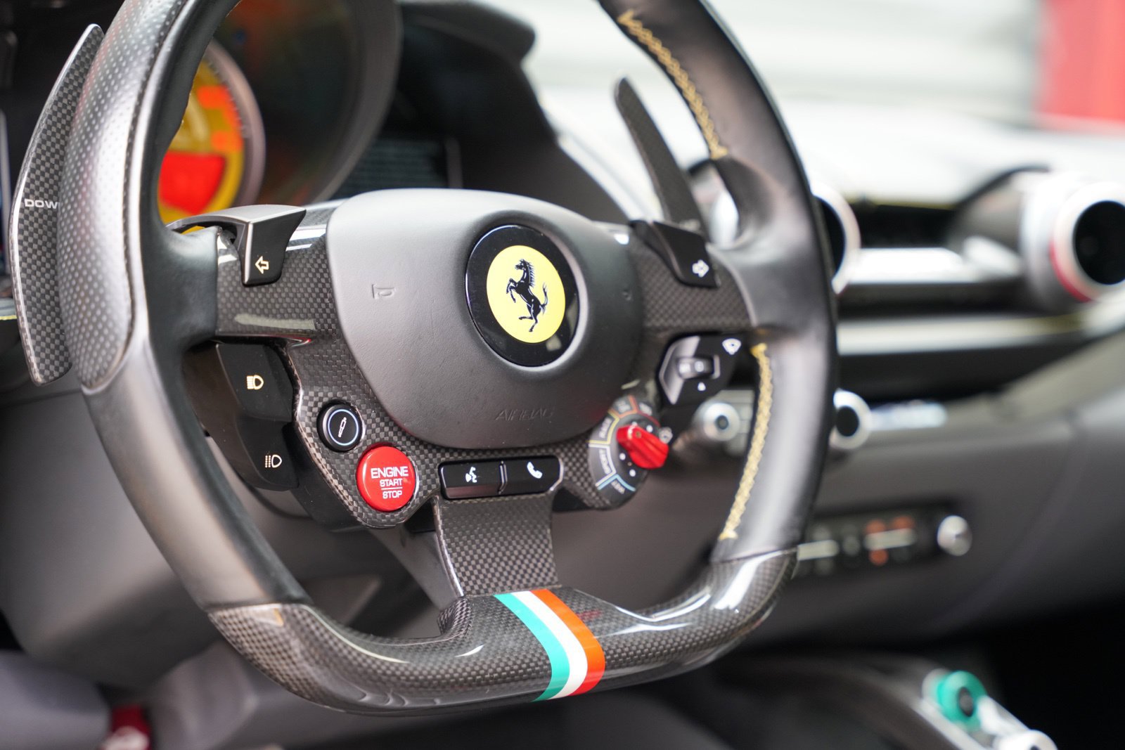 Used 2019 Ferrari 812 Superfast RWD image 24