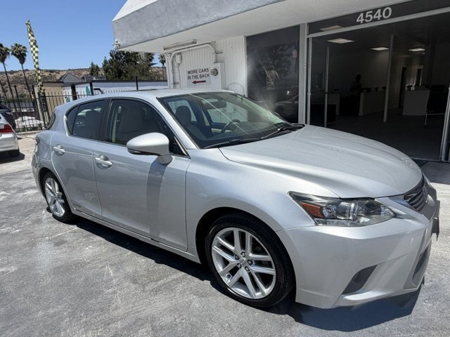 Used 2014 Lexus CT 200h FWD image 9