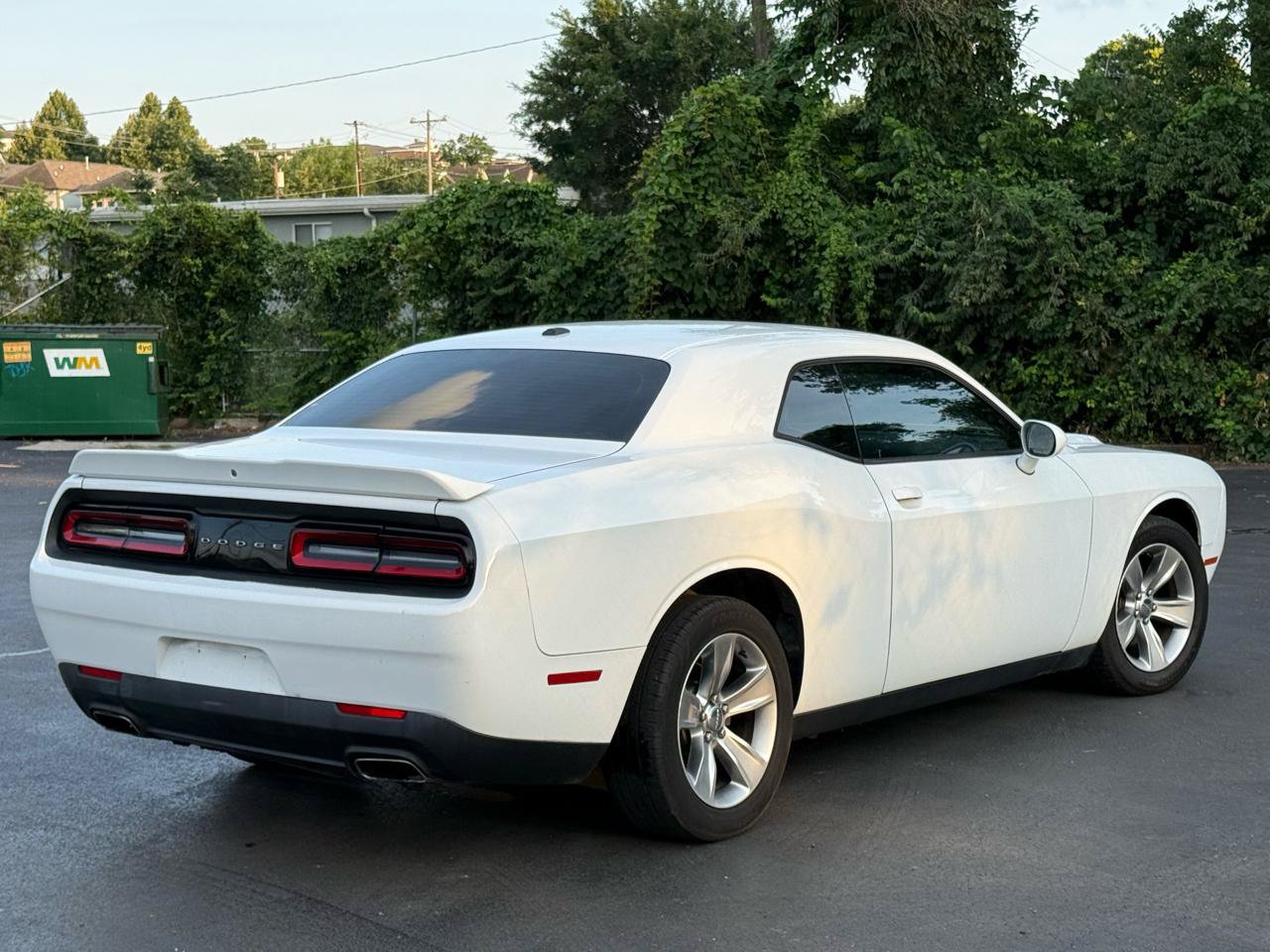 Used 2019 Dodge Challenger SXT RWD image 4