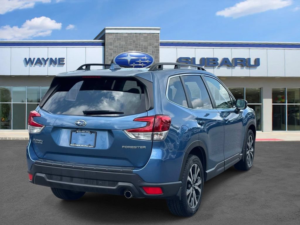 Used 2023 Subaru Forester Limited AWD/4WD image 4
