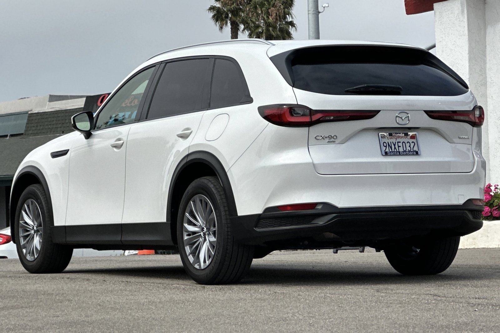 Used 2024 MAZDA CX-90 3.3 Turbo w/ Preferred Plus AWD/4WD image 6