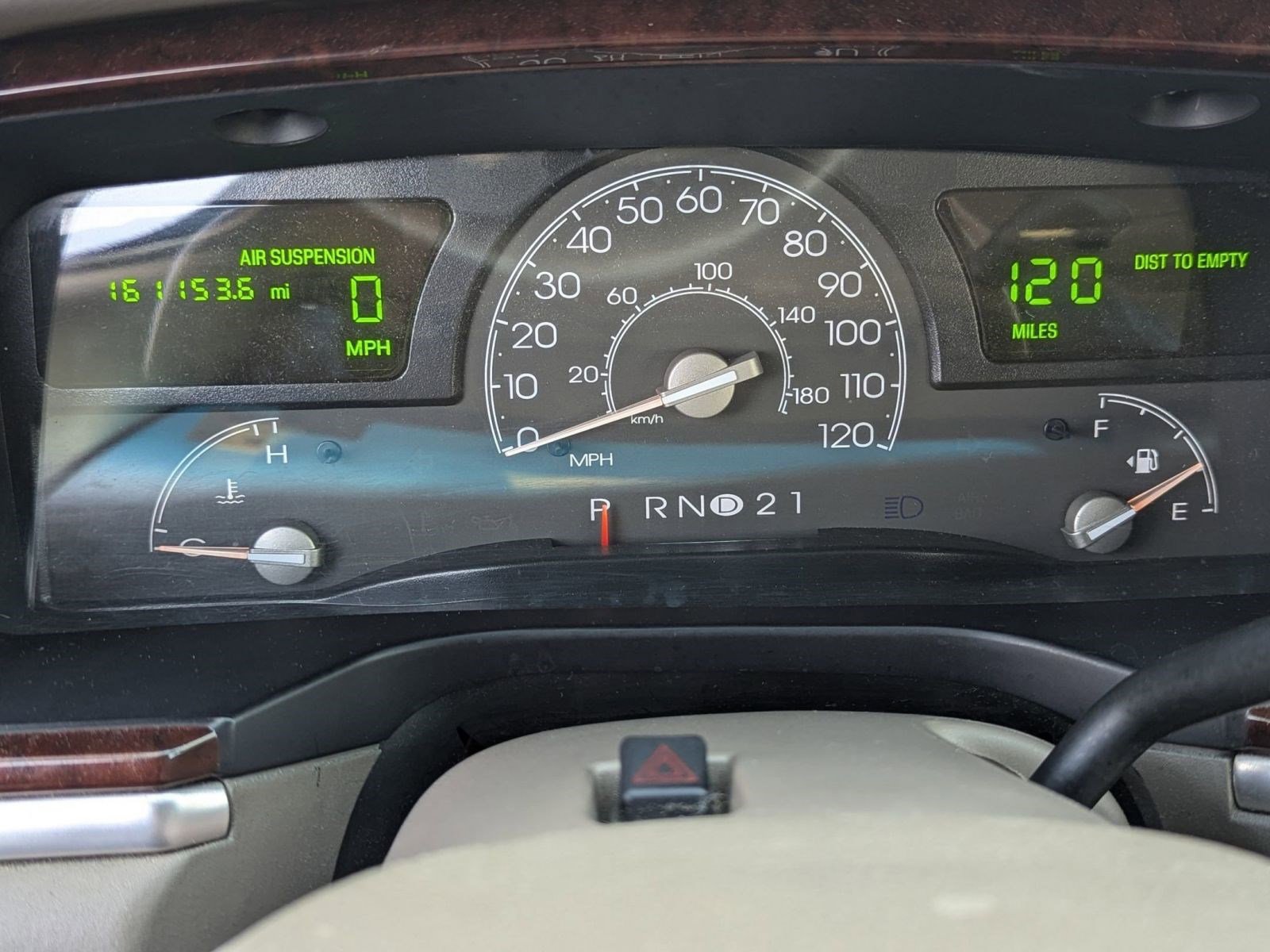 Used 2004 Lincoln Town Car Signature image 15